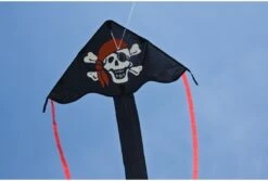 Ecoline 102135 - Simple Flyer Jolly Roger 85cm Kinderdrachen Einleiner, Ab 5 Jahren, 42x85cm Und 1.5m Drachenschwanz, Inkl. 17kp Polyesterschnur 25m Auf Griff, 2-5 Beaufort 7 Ecoline 102135 - Simple Flyer Jolly Roger 85cm Kinderdrachen Einleiner, Ab 5 Jahren, 42x85cm Und 1.5m Drachenschwanz, Inkl. 17kp Polyesterschnur 25m Auf Griff, 2-5 Beaufort -Spielzeug Förderung ecoline 102135 simple flyer jolly roger 85cm kinderdrachen einleiner ab 5 jahren 42x85cm und 15m drachenschwanz inkl 17kp polyesterschnur 25m auf griff 2 5 beaufort 3