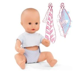 Götz 2154117 Sleepy Aquini To Dress - Jungen Puppe - 33 Cm Große Badepuppe Mit Blauen Schlafaugen, Ohne Haare In 3-teiligem Set - Babypuppe Ab 18 Monaten -Spielzeug Förderung goetz 2154117 sleepy aquini to dress jungen puppe 33 cm grosse badepuppe mit blauen schlafaugen ohne haare in 3 teiligem set babypuppe ab 18 monat