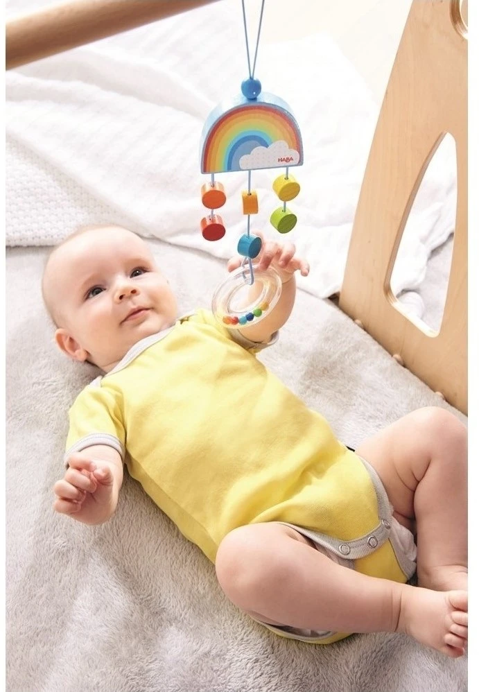 HABA Hängefigur Regenbogen 4 HABA Hängefigur Regenbogen – Bild 2