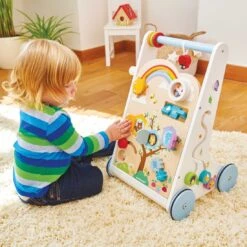 Le Toy Van Activity Walker -Spielzeug Förderung le toy van activity walker 3
