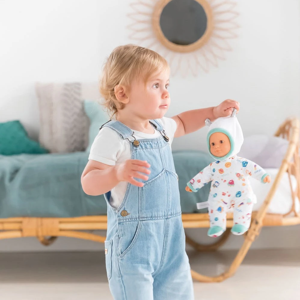 Mon Doudou Corolle Sweetheart / Astronaut / Weichkörperpuppe Mit Kapuze / Namensetikett /Vanilleduft / 30cm / Für Kinder Ab 9 Monaten Geeignet 5 Mon Doudou Corolle Sweetheart / Astronaut / Weichkörperpuppe Mit Kapuze / Namensetikett /Vanilleduft / 30cm / Für Kinder Ab 9 Monaten Geeignet – Bild 3