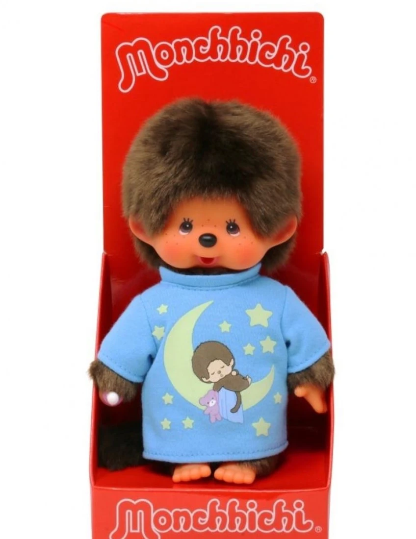 Sekiguchi 223725 Original Monchhichi Junge, Aus Braunem Plüsch, Mit Blauem Schlafshirt Und Glow In The Dark Elementen, Ca. 20 Cm 5 Sekiguchi 223725 Original Monchhichi Junge, Aus Braunem Plüsch, Mit Blauem Schlafshirt Und Glow In The Dark Elementen, Ca. 20 Cm – Bild 3